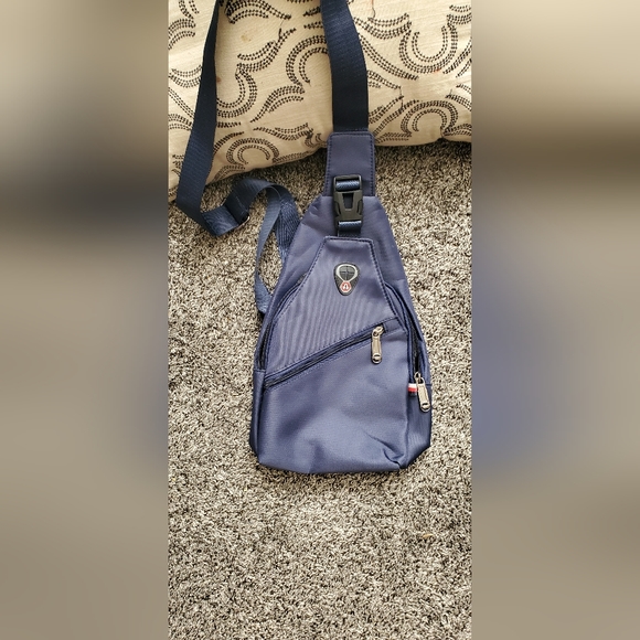 Crossbady bag - Picture 2 of 2